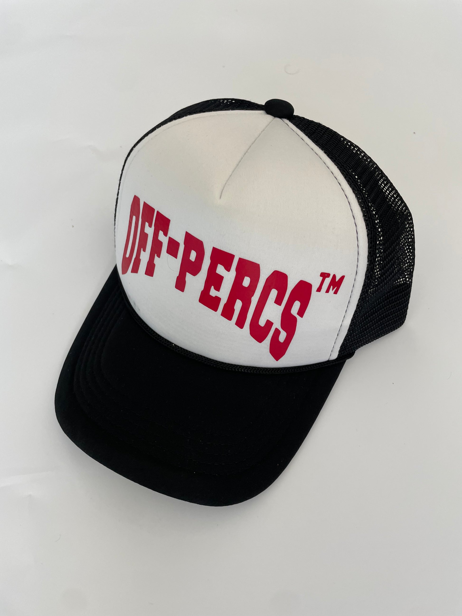⚫️⚪️🔴Perc Hat